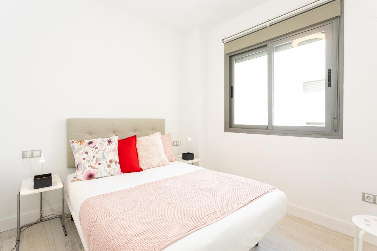 Apartamento Holidays2Malaga Dos Aceras Exterior foto