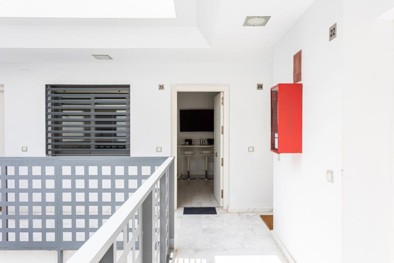 Apartamento Holidays2Malaga Dos Aceras Exterior foto